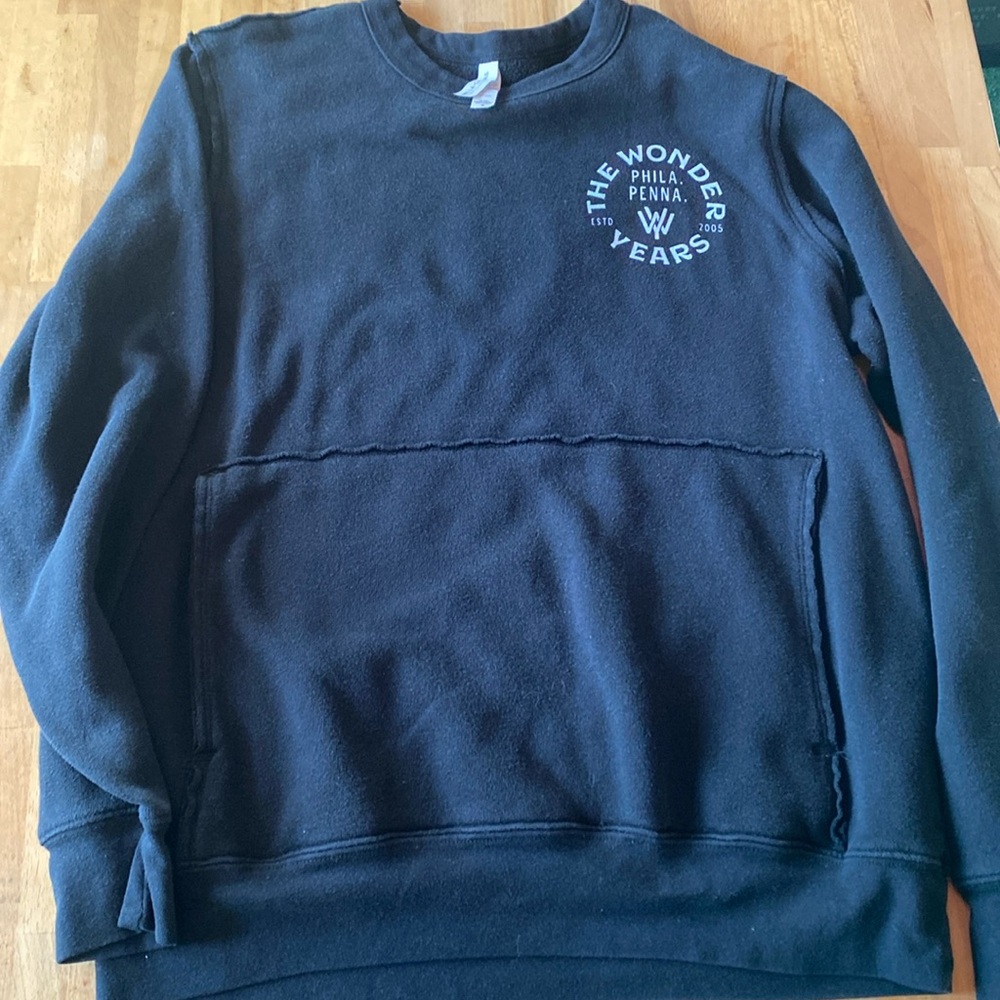 The Wonder Years 2022 tour sweatshirt size medium